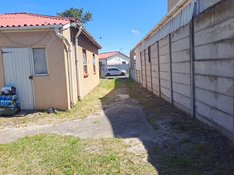 2 Bedroom Property for Sale in Ruyterwacht Western Cape